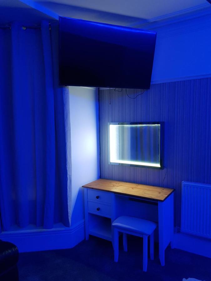 Highfields Living - All Rooms Ensuite- Free Wifi- Free Local Parking Sheffield Exterior photo