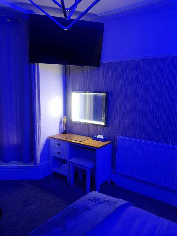Highfields Living - All Rooms Ensuite- Free Wifi- Free Local Parking Sheffield Exterior photo