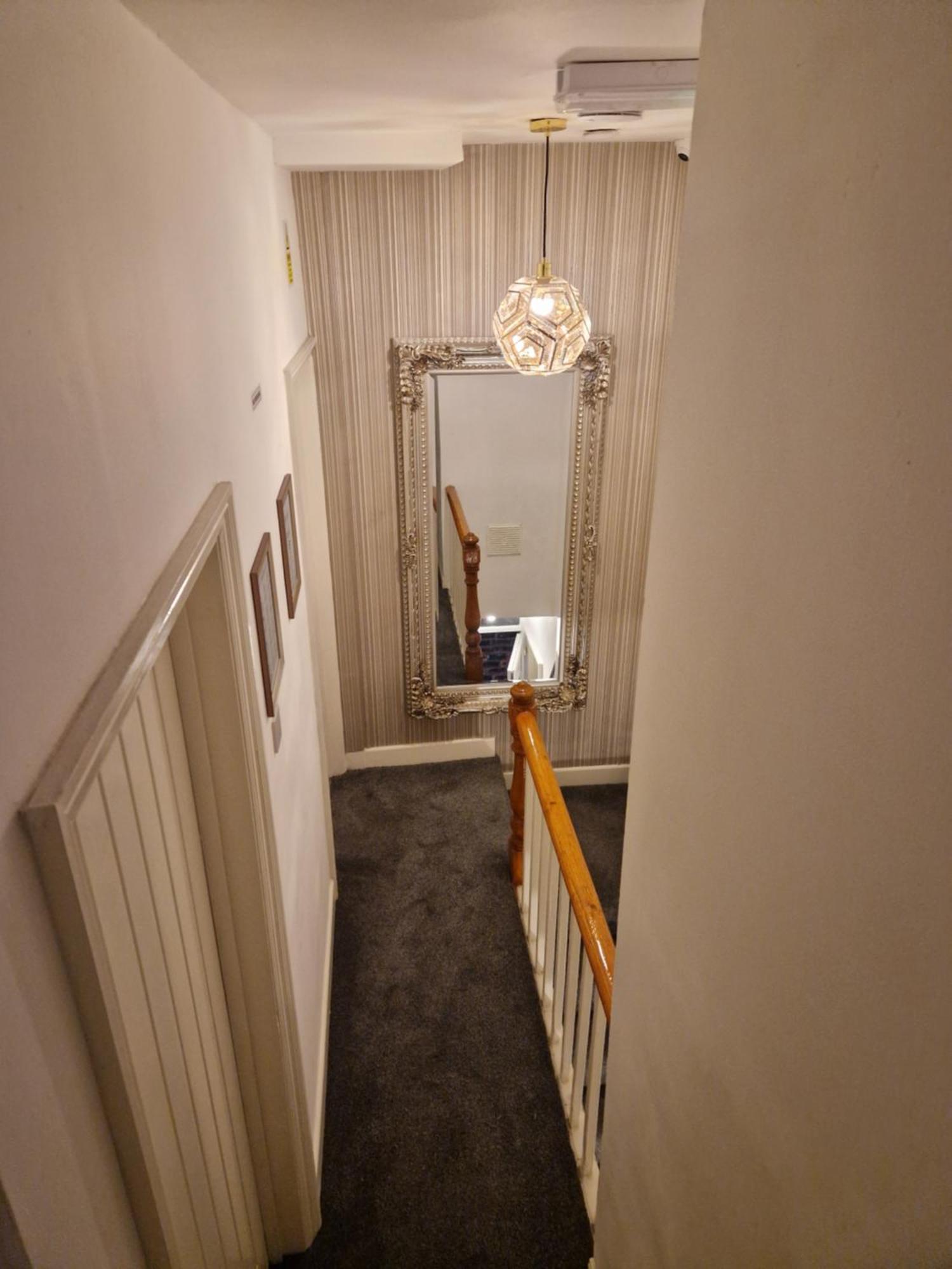 Highfields Living - All Rooms Ensuite- Free Wifi- Free Local Parking Sheffield Exterior photo